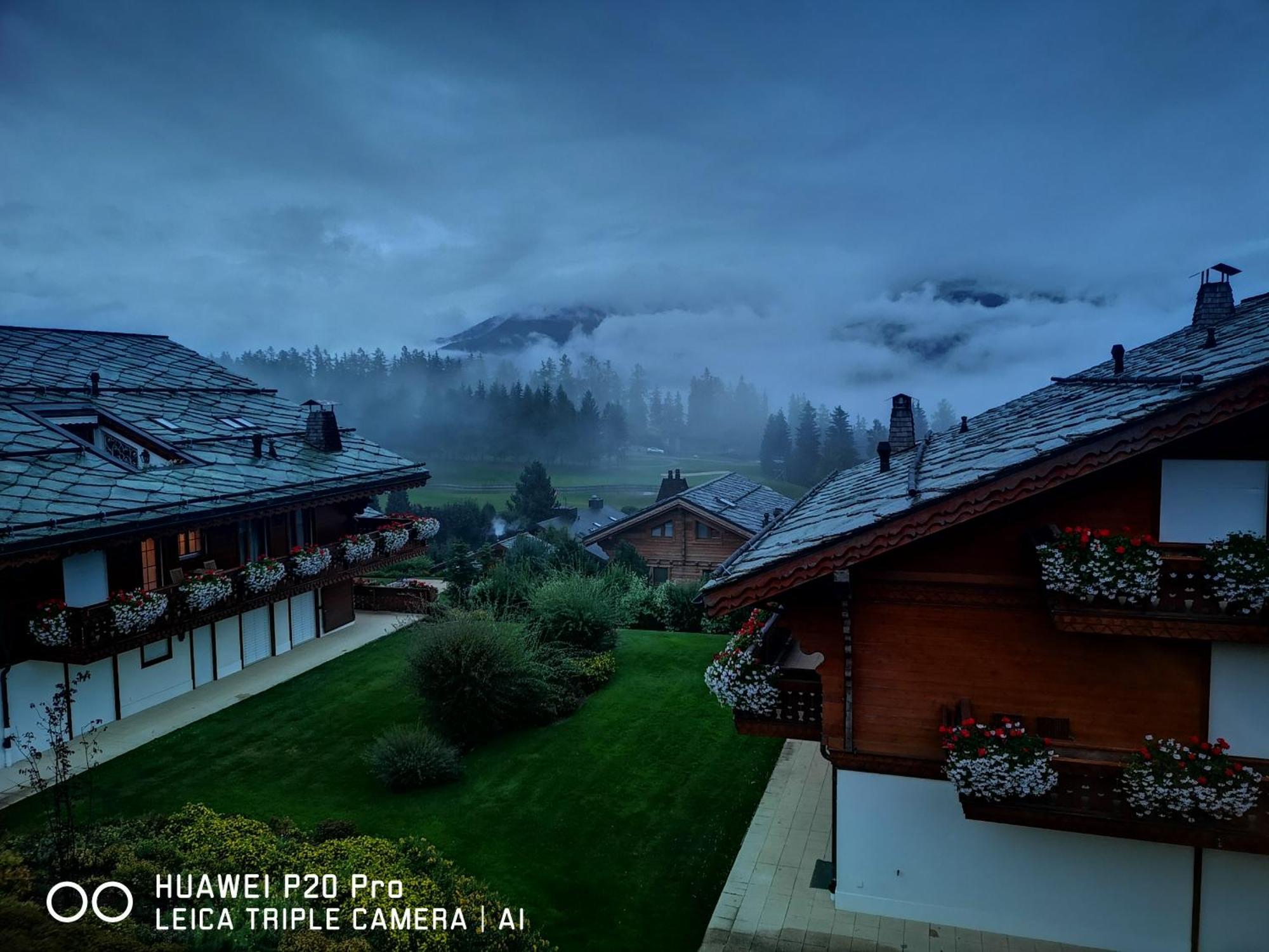 Apartment 32 Crans-Montana Buitenkant foto